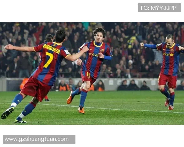 梅西与足球巨星激情对决集锦：超燃瞬间点燃赛场热血时刻